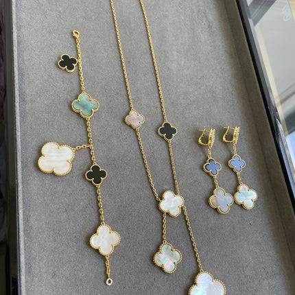 CLOVER 3 MOTIF MOP ONYX DARK MOP PINK GOLD EARRINGS