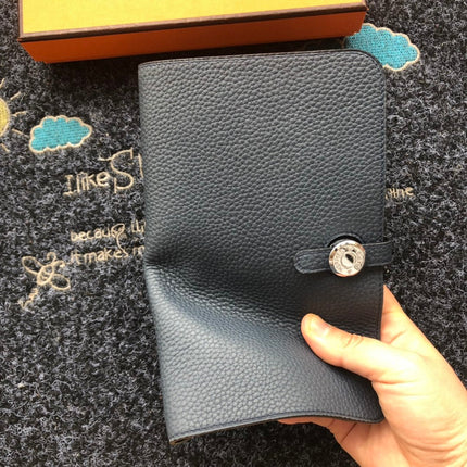 TOGO PASSPORT HOLDER 20 IN DARK GRAY CALFSKIN
