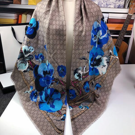 GUCCI 25S SCARF 140 IN CASHMERE 740371