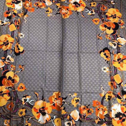 GUCCI 25S SCARF 140 IN CASHMERE 740372