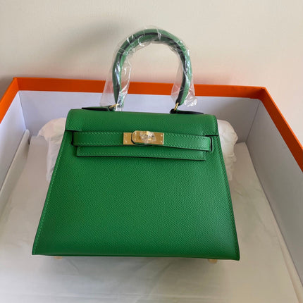 KELLY MINI 20 BAG IN EMERALD GREEN CALFSKIN WITH GOLD HARDWARE
