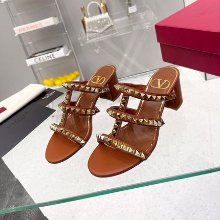 VALENTINO 26S ROCKSTUD STRAPPY BLOCK HEEL SLIDE SANDALS IN BROWN CALFSKIN GOLD HARDWARE