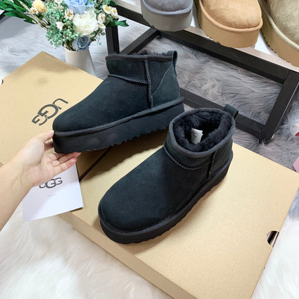 CLASSIC ULTRA MINI PLATFORM IN BLACK SUEDE