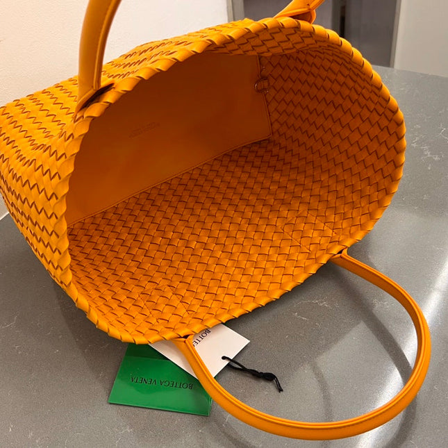 SMALL CABAT 32 IN UT ORANGE LAMBSKIN