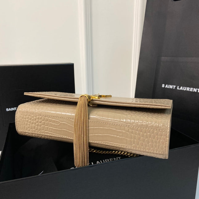 KATE TASSEL 24 CROCODILE PATTERN CALFSKIN BEIGE CREAM WITH GOLD LOGO