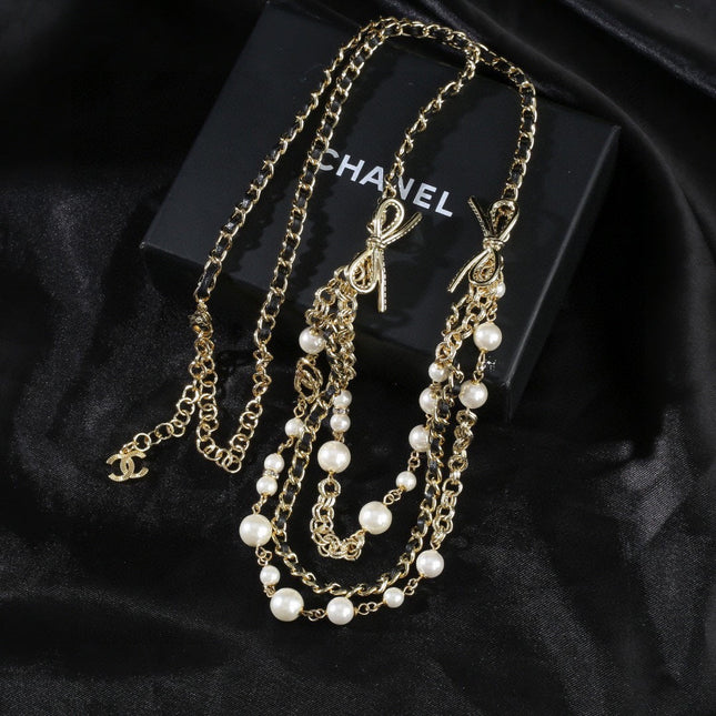 CHANEL 25S GOLD CHAIN BELT WITH PEARL 610440