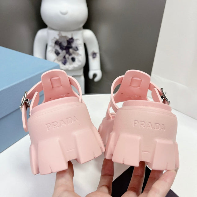 MONOLITH SLIPPER SANDALS IN LIGHT PINK RUBBER