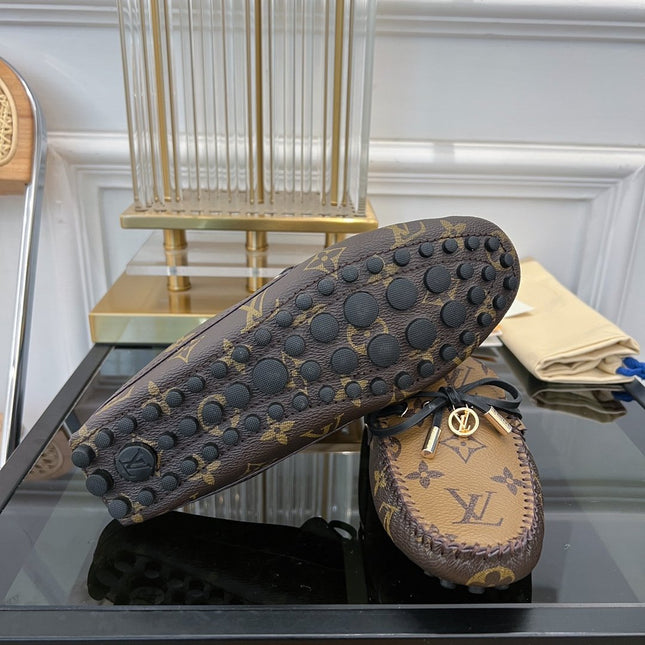 LV GLORIA FLAT LOAFER CLASSIC MONOGRAM PALE BROWN