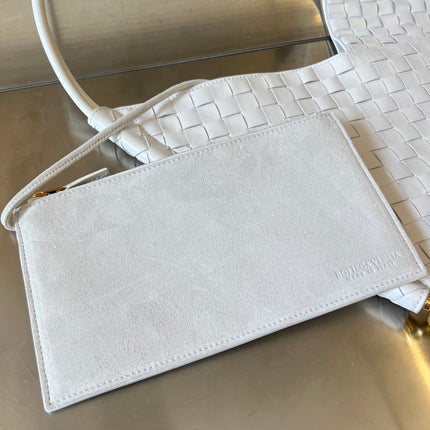 MEDIUM SOLSTICE 44 WHITE LAMBSKIN