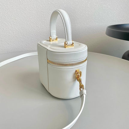 SIGNATURE VANITY 16 IN WHITE LAMBSKIN