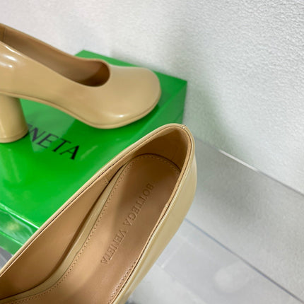 ATOMIC HIGH PUMP 9 CM IN BISQUE BEIGE CALFSKIN