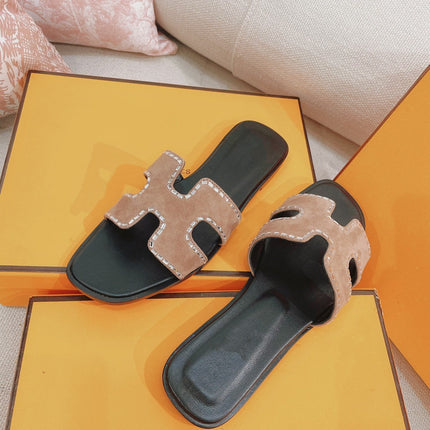 0ran Sandal Calfskin Rhinestone Brown