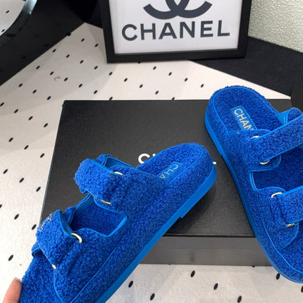 CC DAD SANDAL MULE IN AZURE BLUE LAMB FUR