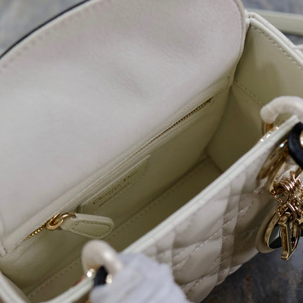 MINI LADY BAG 17 IN WHITE QUILTED MACROCANNAGE CALFSKIN BLACK STRAP