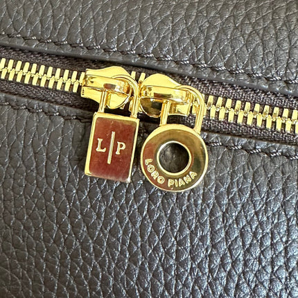 EXTRA POCKET L19 IN DARK BROWN CALFSKIN WITH GOLD HARDWARE