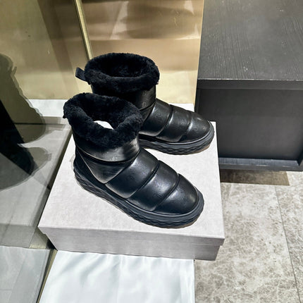 JIMMY CHOO 26S ANKLE SNOW BOOTS IN BLACK LEATHER