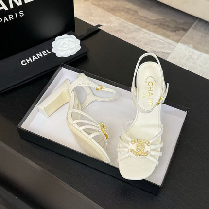 HIGHT SANDALS 2025 IN WHITE PATENT LAMBSKIN