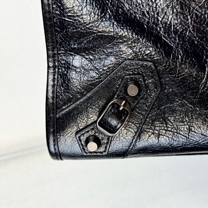 SMALL 30 LE CITY BAG IN BLACK LEATHER