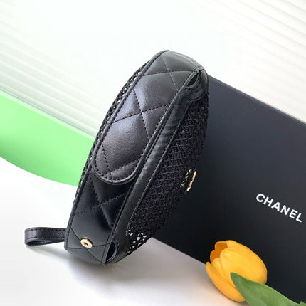 CC 25S POUCH IN BLACK LAMBSKIN WITH MESH GOLD HARDWARE