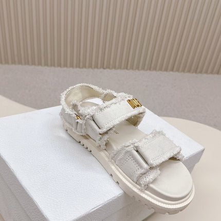 D-SANDAL IN WHITE CANVAS GOLD HARDWARE
