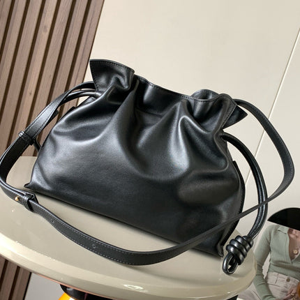 LOE MEDIUM 30 FLAMENCO KNOT IN BLACK LAMBSKIN GLOGO