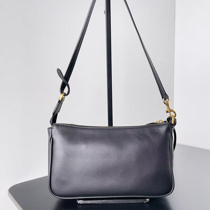 RODEO SHOULDER BAG 22 IN BLACK CALFSKIN GOLD HARDWARE