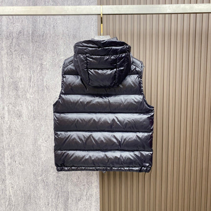 MONCLER SLEEVELESS PUFER JACKET IN BLACK STYLE 10