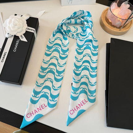 CHANEL 26S TWILLY SCARF 120 IN SILK 351061