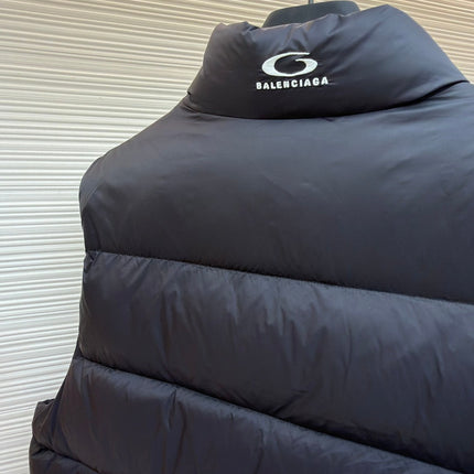 BALENCIAGA 26S SLEEVELESS DOWN PUFFER VEST 283
