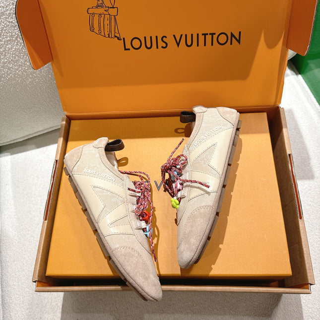 LV 26S SNEAKERS IN BEIGE DENIM AND SUEDE WITH FLOWER CHARM
