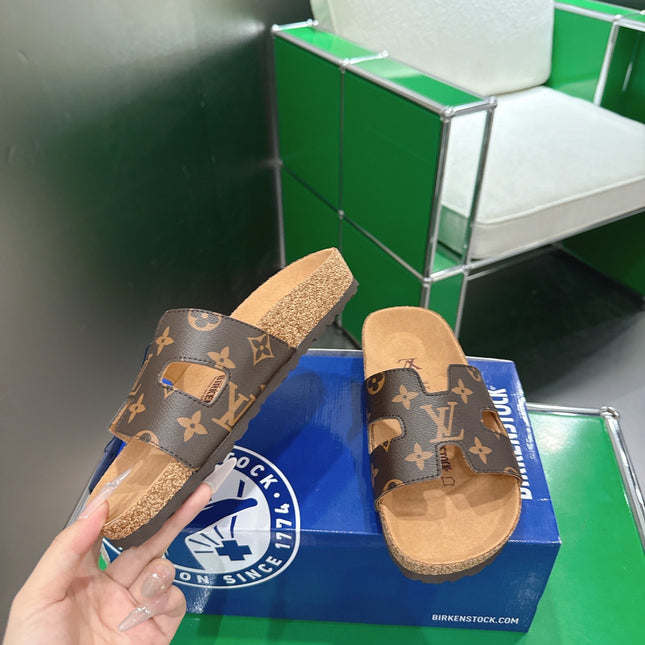 LV 26S SLIDES IN DARK BROWN COATED CANVAS