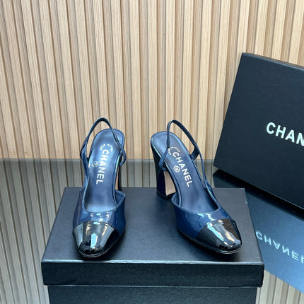 CHANEL 25S SLINGBACK SHOES IN BLUE AND BLACK GLOSSY CALFSKIN
