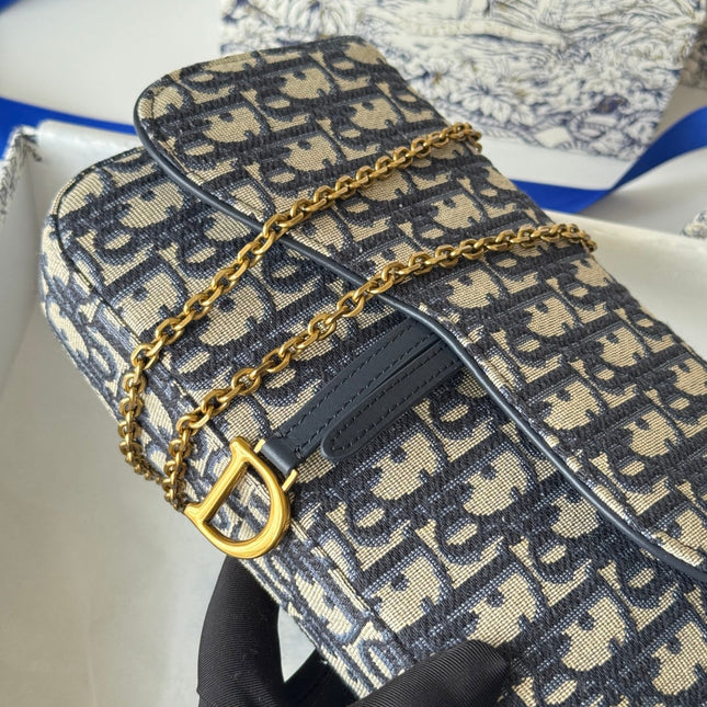 DIOR 25S MEDIUM SADDLE POUCH WITH CHAIN 21 IN BLUE DIOR OBLIQUE JACQUARD CANVAS