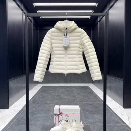 MONCLER 25S JACKET IN WHITE 019