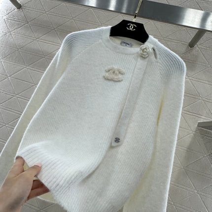CHANEL 26S CREW NECK PULLOVER SWEATER 732