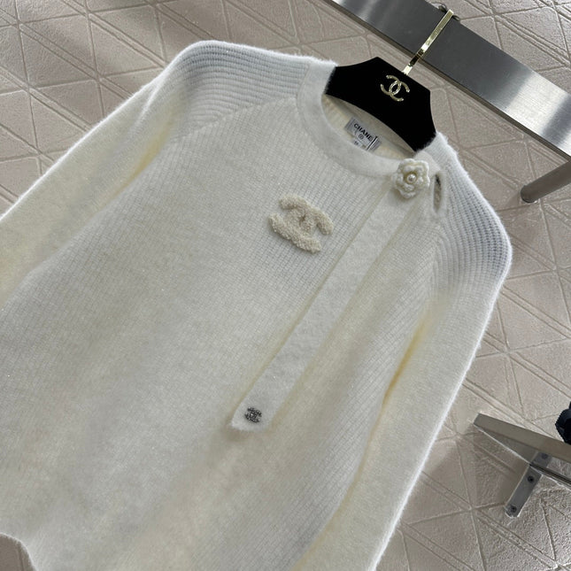 CHANEL 26S CREW NECK PULLOVER SWEATER 732