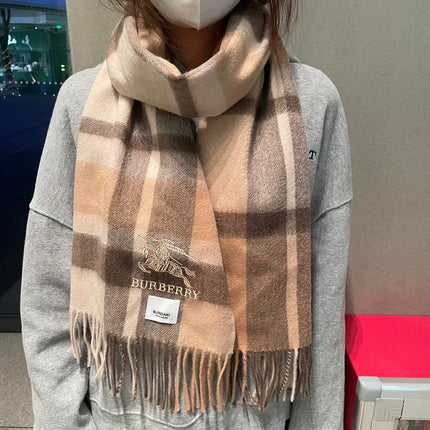 BURBERRY 26S SCARF 180 IN CASHMERE 513797
