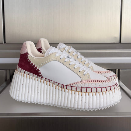 CHLOÉ 26S WEDGE SNEAKERS 70 MM IN WHITE CALFSKIN AND DARK RED SUEDE