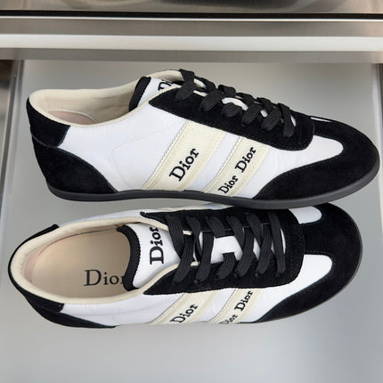 DIOR 26S LOW TOP LACE UP SNEAKERS IN WHITE FABRIC AND BLACK SUEDE