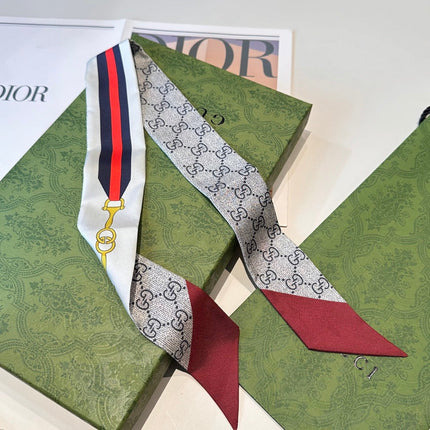 GUCCI 26S TWILLY SCARF 120 IN SILK 500122