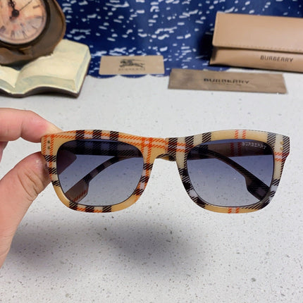 BURBERRY 26S SQUARE FRAME IN ACETATE 406613