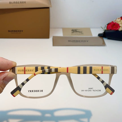 BURBERRY 26S SQUARE FRAME IN ACETATE 514227