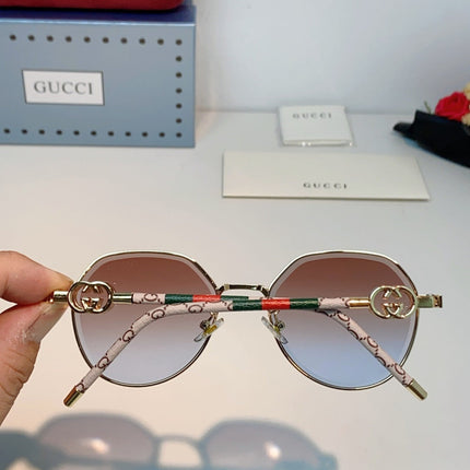 GUCCI 26S POLYGONAL FRAME IN METAL 426440