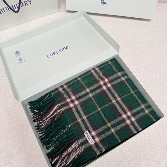 BURBERRY 26S SCARF 155CM IN CASHMERE 309949