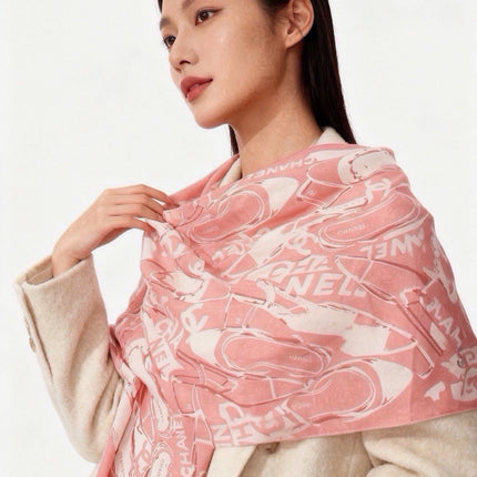 CHANEL 26S SCARF 140 IN SILK AND CASHMERE 509445