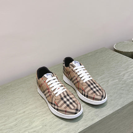 BURBERRY 26S PLAID TERRACE SNEAKERS IN LIGHT BROWN CANVAS
