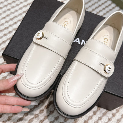 CHANEL 25S GODDESS FLAT LOAFERS IN WHITE CALFSKIN GOLD HARDWARE