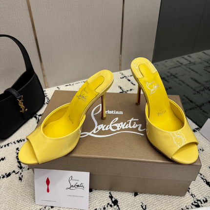 CHRISTIAN LOUBOUTIN 26S OPEN-TOE HIGH HEEL SANDALS 105 MM IN YELLOW GLOSSY CALFSKIN