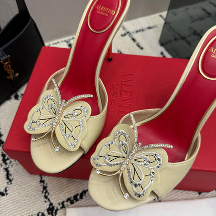 VALENTINO 26S BUTTERFLY HEEL SANDALS IN LIGHT YELLOW CALFSKIN