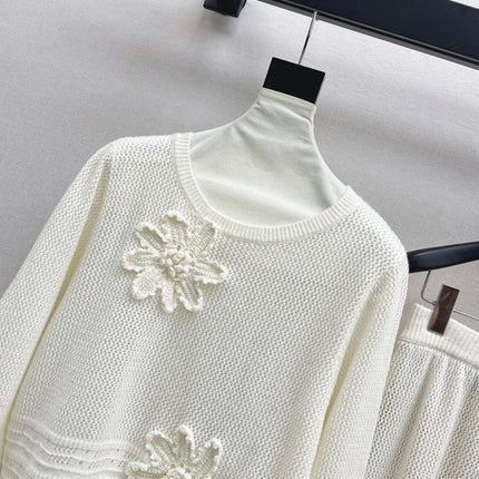 VALENTINO 26S SWEATER AND SKIRT SET STYLE 77
